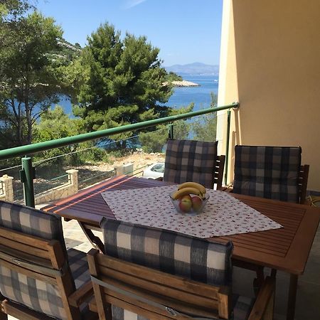 Apartment Maestral Rogač Kültér fotó