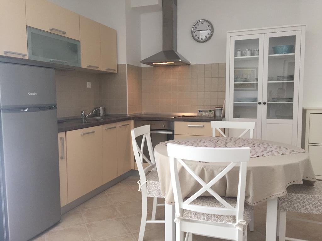 Apartment Maestral Rogač Kültér fotó