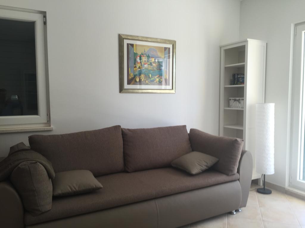 Apartment Maestral Rogač Kültér fotó